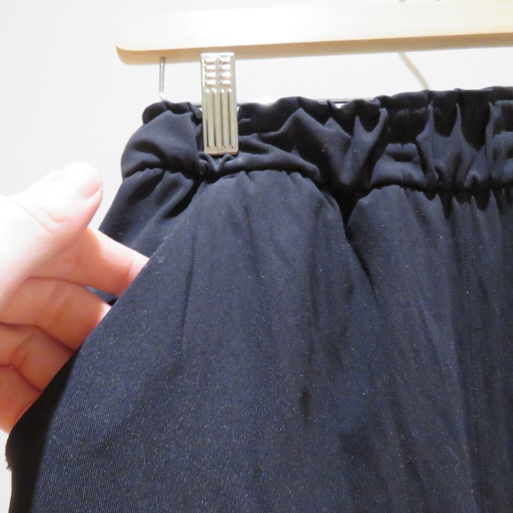 LULULEMON Keep Moving Pant in Black Athleisure Travel Office Casual - Size US 2 - Picture 6 of 10